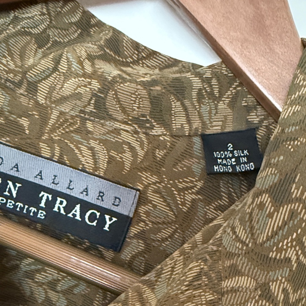 Ellen Tracy Brown Patterned Blouse - image 6